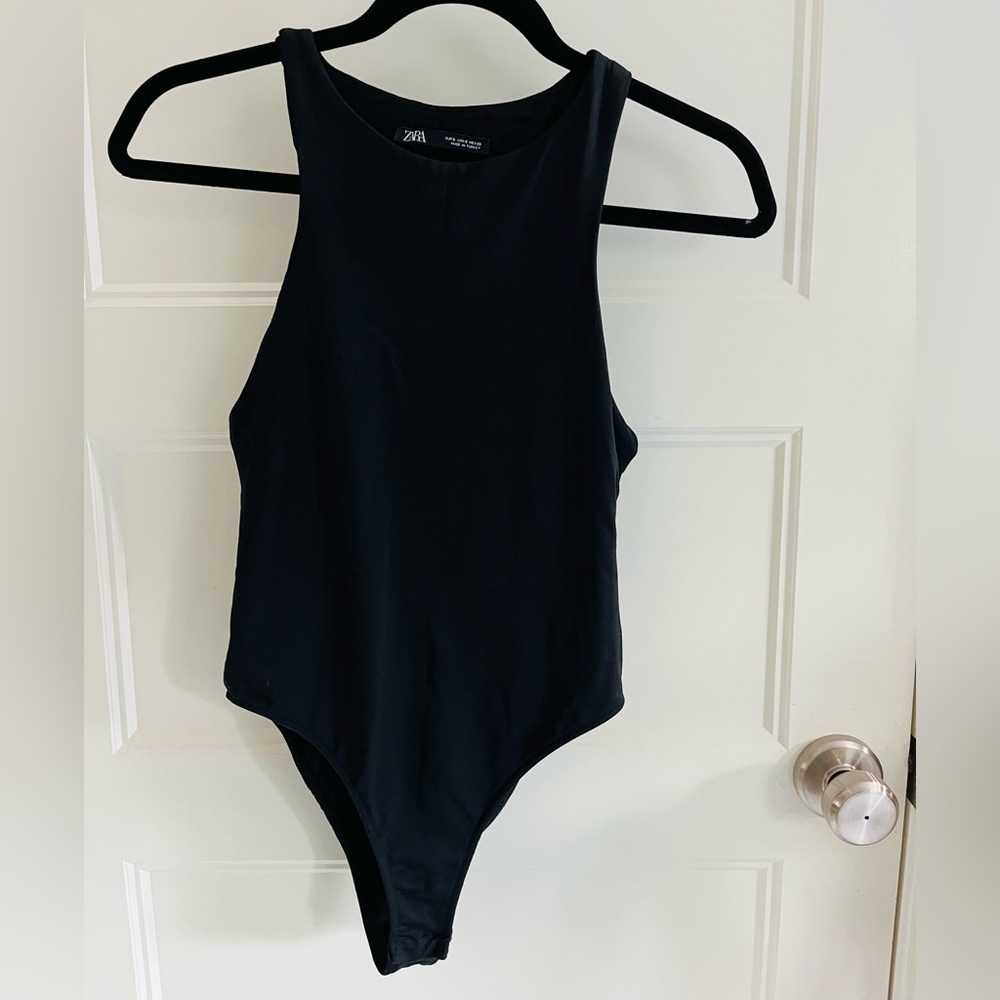 Zara Women’s Black Sleeveless Bodysuit 

💵Bundle&Save💵
